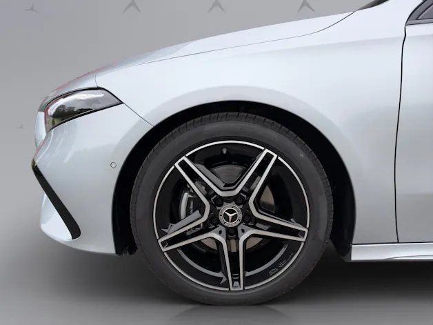 MERCEDES-BENZ A-Klasse W177 A 200 Night Star AMG Line