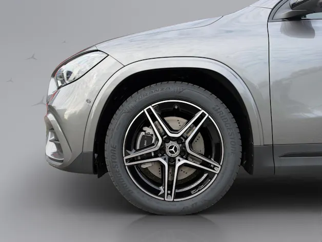 MERCEDES-BENZ GLA-Klasse H247 GLA 250 Swiss Star AMG Line 4matic