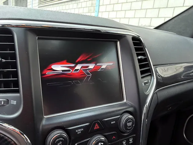 JEEP GRAND CHEROKEE SRT8 6.4-V8