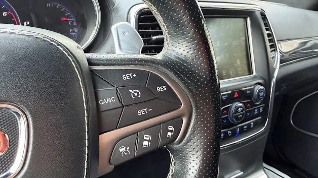 JEEP GRAND CHEROKEE SRT8 6.4-V8