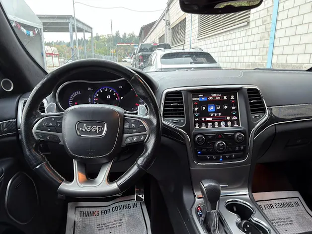 JEEP GRAND CHEROKEE SRT8 6.4-V8