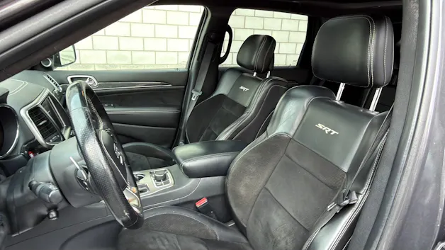 JEEP GRAND CHEROKEE SRT8 6.4-V8