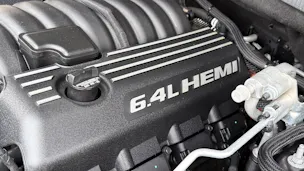 JEEP GRAND CHEROKEE SRT8 6.4-V8