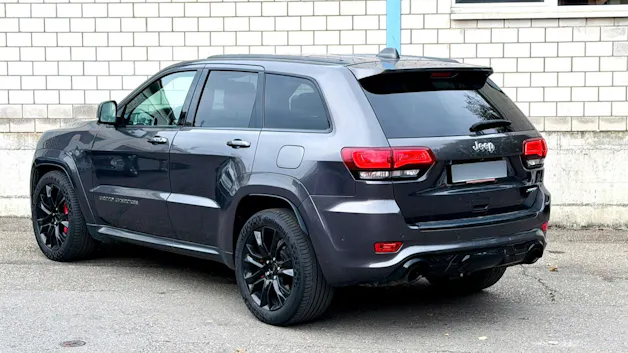 JEEP GRAND CHEROKEE SRT8 6.4-V8