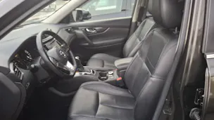NISSAN X-Trail 2.0 dCi Tekna 4x4 7 Plätzer