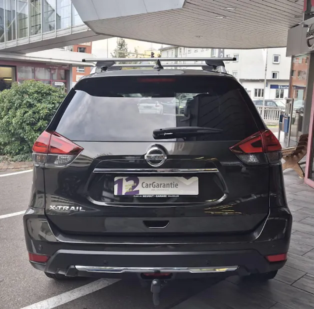 NISSAN X-Trail 2.0 dCi Tekna 4x4 7 Plätzer