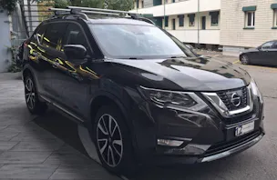 NISSAN X-Trail 2.0 dCi Tekna 4x4 7 Plätzer