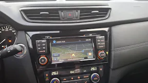 NISSAN X-Trail 2.0 dCi Tekna 4x4 7 Plätzer