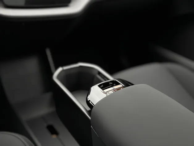 VOLVO EX30 P8 Ultra XCENTRIC Black Edition AWD