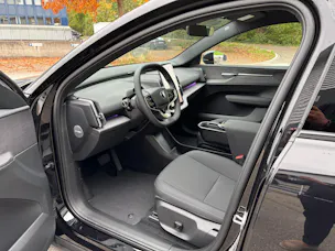 VOLVO EX30 P8 Ultra XCENTRIC Black Edition AWD