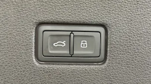 AUDI RSQ8 4.0 V8 TFSI quattro T-Tr