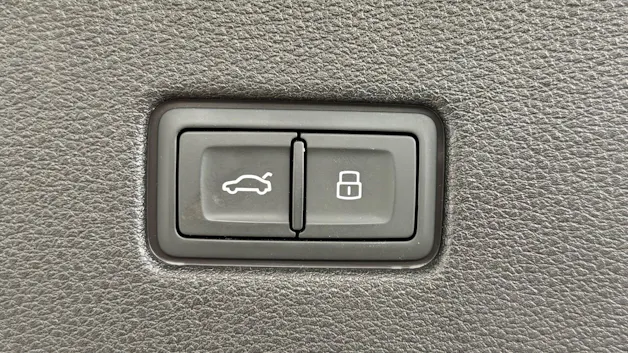 AUDI RSQ8 4.0 V8 TFSI quattro T-Tr