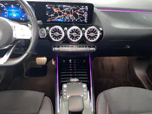 MERCEDES-BENZ GLA 250 e AMG Line
