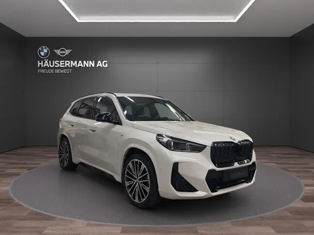 BMW iX1 30 xDrive M SPORT