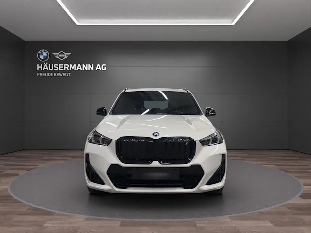 BMW iX1 30 xDrive M SPORT