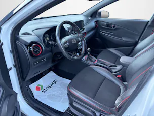 HYUNDAI Kona 1.6 T-GDi Amplia 4WD DCT