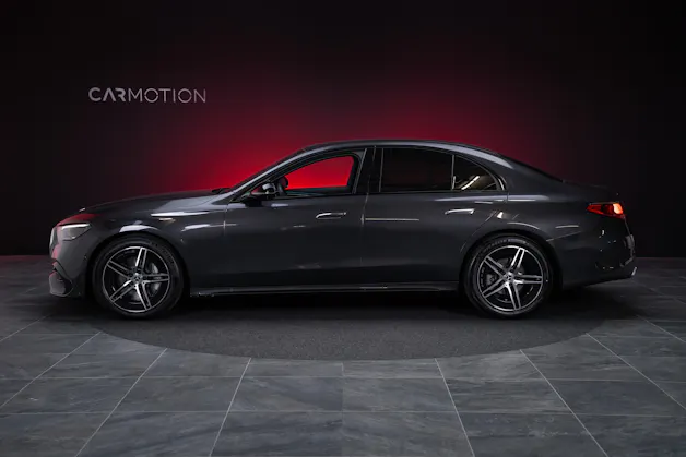 MERCEDES-BENZ E 220 d AMG Line 4matic / 360°Kamera / Ambientebeleuchtung