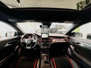 MERCEDES-BENZ CLA 45 AMG 4Matic Speedshift