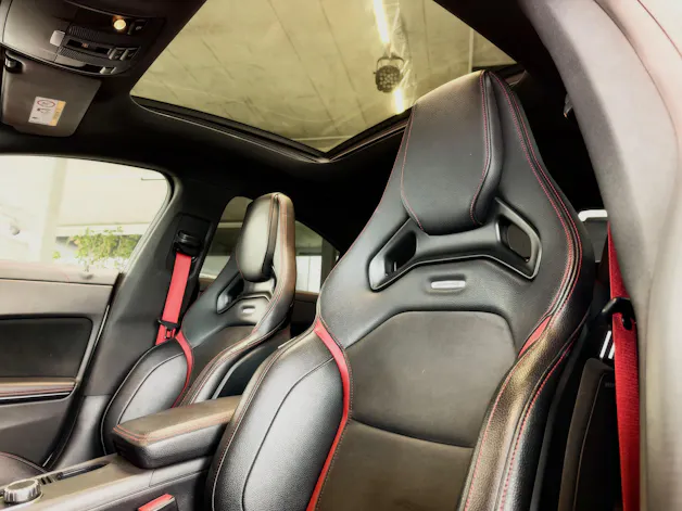 MERCEDES-BENZ CLA 45 AMG 4Matic Speedshift