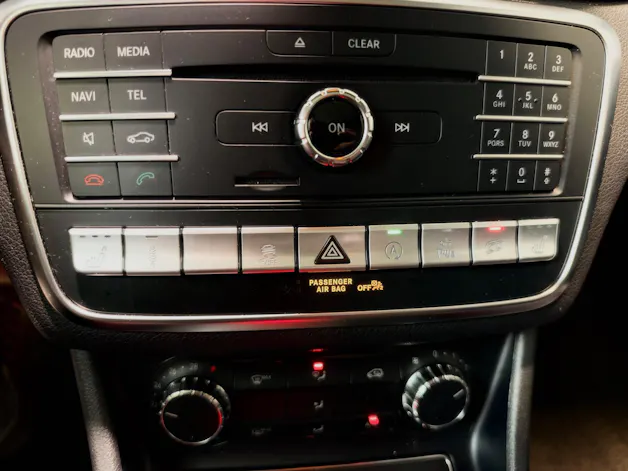 MERCEDES-BENZ CLA 45 AMG 4Matic Speedshift