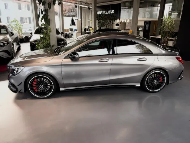 MERCEDES-BENZ CLA 45 AMG 4Matic Speedshift