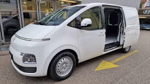 HYUNDAI Staria Cargo 84 kWh Amplia