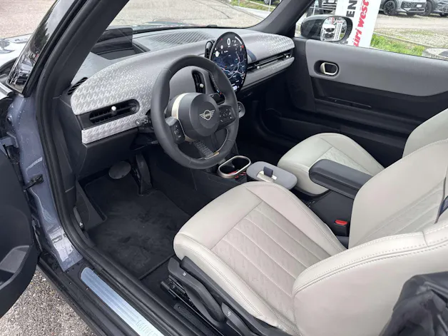 MINI Cooper C Cabriolet DKG-Automat