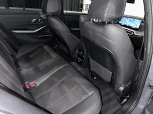 BMW 330i Touring xDrive Steptronic M Sport Pro | 1.Hand | CH |