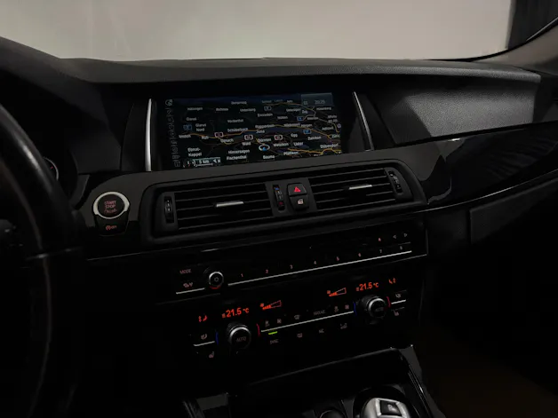 BMW 520d xDrive Luxury Line Steptronic | Facelift |