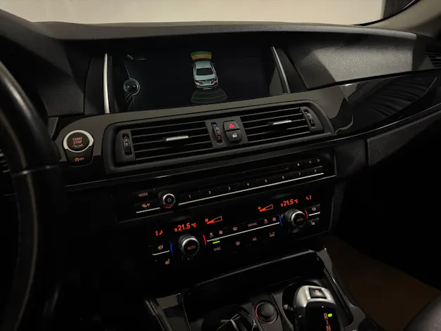 BMW 520d xDrive Luxury Line Steptronic | Facelift |