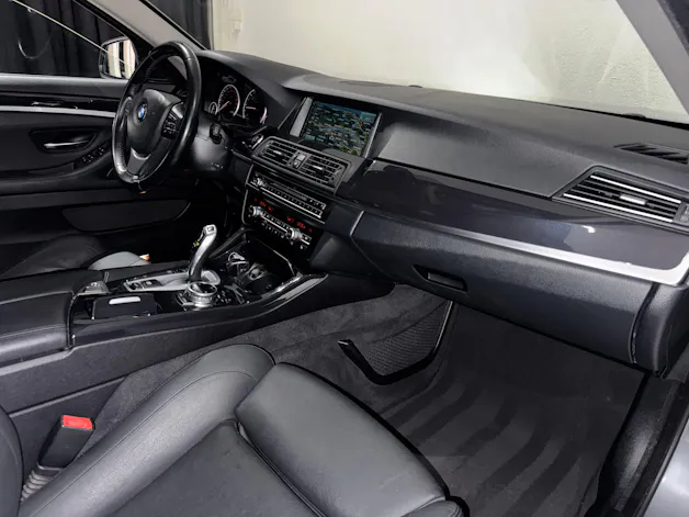 BMW 520d xDrive Luxury Line Steptronic | Facelift |