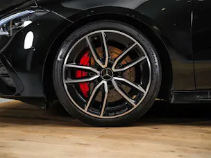 MERCEDES-BENZ CLA 35 AMG 4Matic 8G-DCT *Werksgarantie*Panorama*