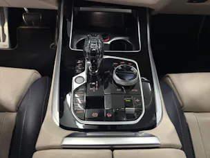 BMW X7 M50i