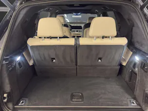 BMW X7 M50i