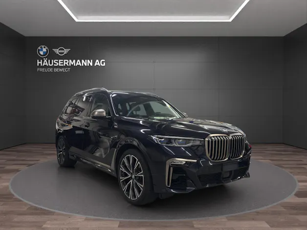 BMW X7 M50i