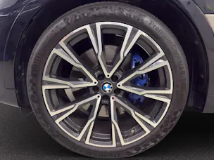 BMW X7 M50i