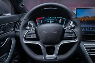 BYD Seal U DM-i Design AWD / Panorama / Head-Up Display / 360° Kamera