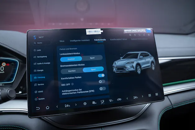 BYD Seal U DM-i Design AWD / Panorama / Head-Up Display / 360° Kamera