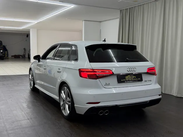 AUDI A3 Sportback 1.5 TFSI S-tronic Sport