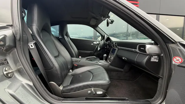 PORSCHE Carrera S (997 I)