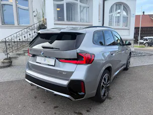 BMW X1 23i xDrive paddles M-SPORT PRO