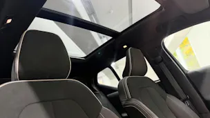 VOLVO XC40 2.0 B4 MH Ultra Dark