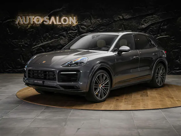 PORSCHE Cayenne 4.0 V8 GTS *CH Auto*Panorama*Massage*Allradlenkung*
