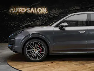 PORSCHE Cayenne 4.0 V8 GTS *CH Auto*Panorama*Massage*Allradlenkung*
