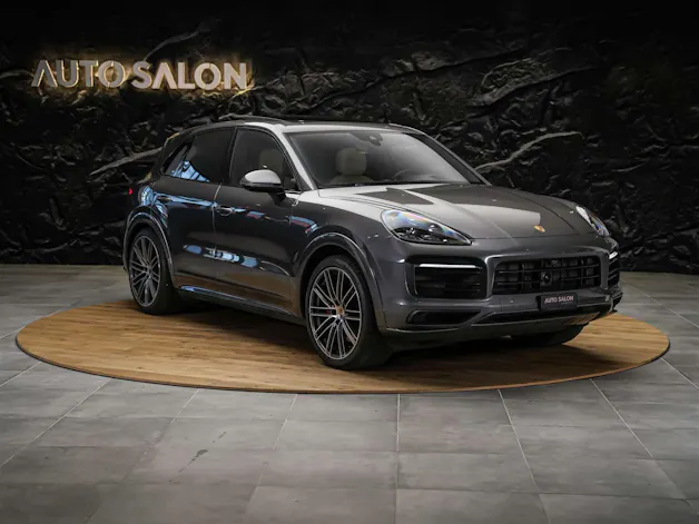 PORSCHE Cayenne 4.0 V8 GTS *CH Auto*Panorama*Massage*Allradlenkung*
