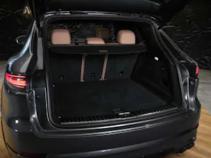 PORSCHE Cayenne 4.0 V8 GTS *CH Auto*Panorama*Massage*Allradlenkung*