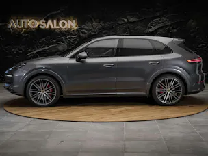PORSCHE Cayenne 4.0 V8 GTS *CH Auto*Panorama*Massage*Allradlenkung*