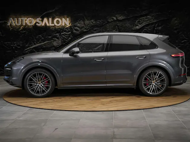 PORSCHE Cayenne 4.0 V8 GTS *CH Auto*Panorama*Massage*Allradlenkung*