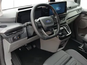 FORD Tourneo Custom Bus 320 L1 2.0 EcoBlue 170 Titanium X