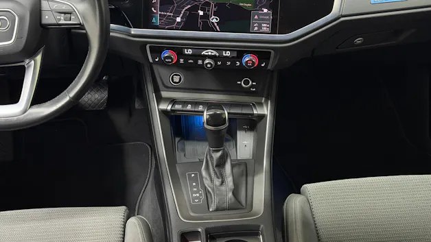 AUDI Q3 40 TFSI advanced quattro S-tronic
